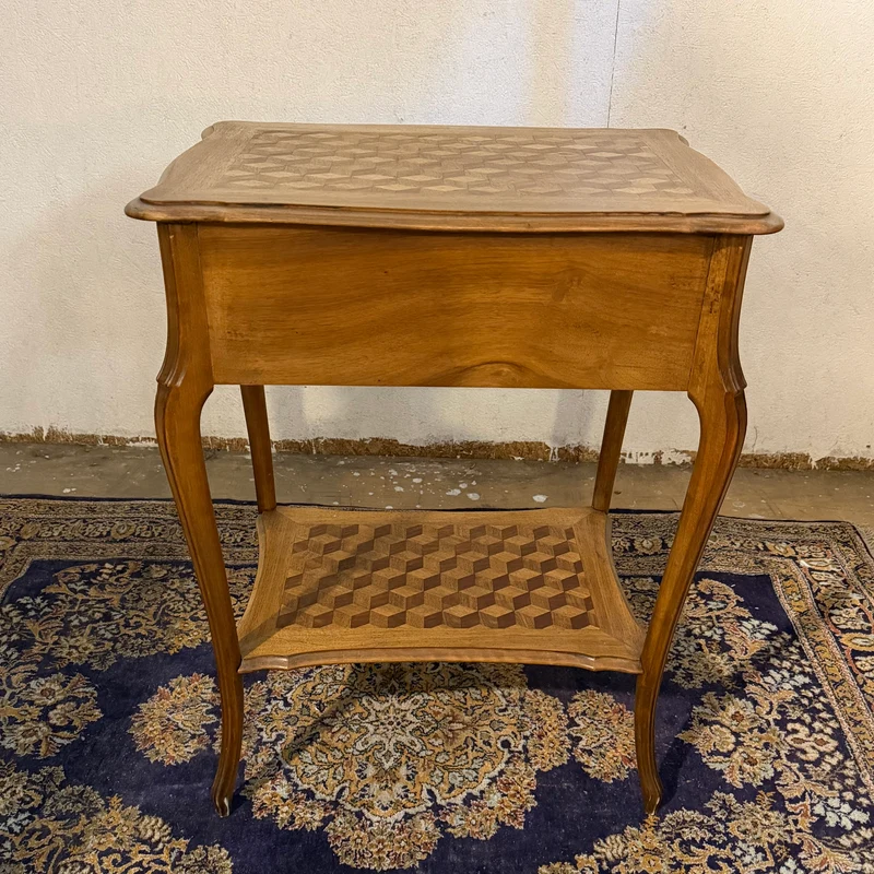 Tocador en madera nogal y caoba marquetería en parquet estilo Luis XV