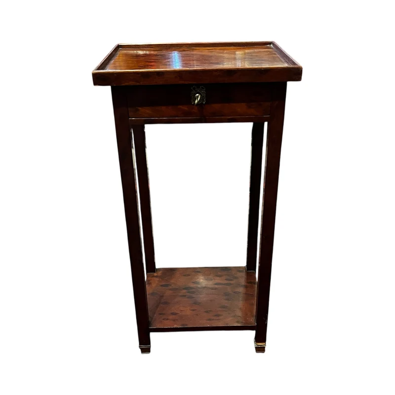 Pequeña mesita de noche en madera de thuja