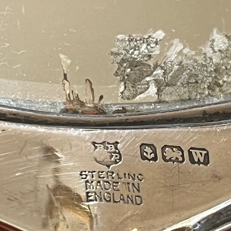 Conjunto espejo de mano y peinador inglés de plata estilo Art Decó marca Barker Brothers Silver