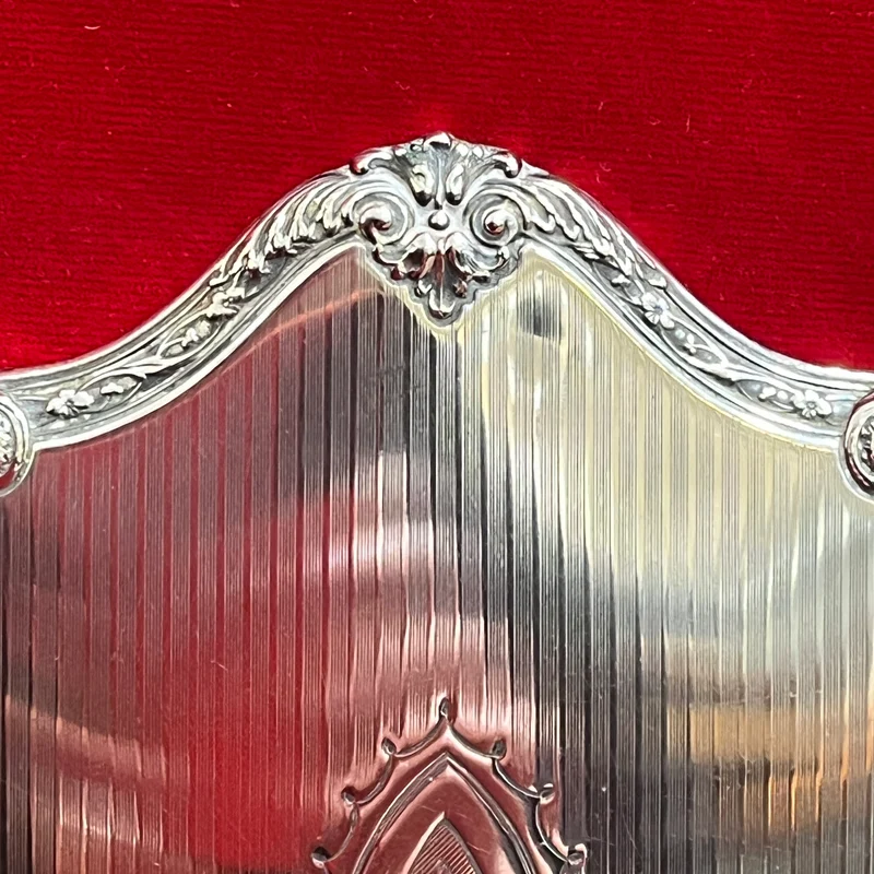 Conjunto espejo de mano y peinador de plata 925 y crin natural marca International Sterling circa 1940