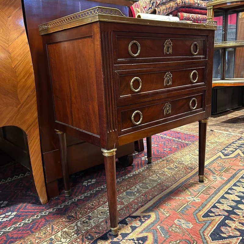 Small Louis XVI style mahogany chest of drawers, early 19th century