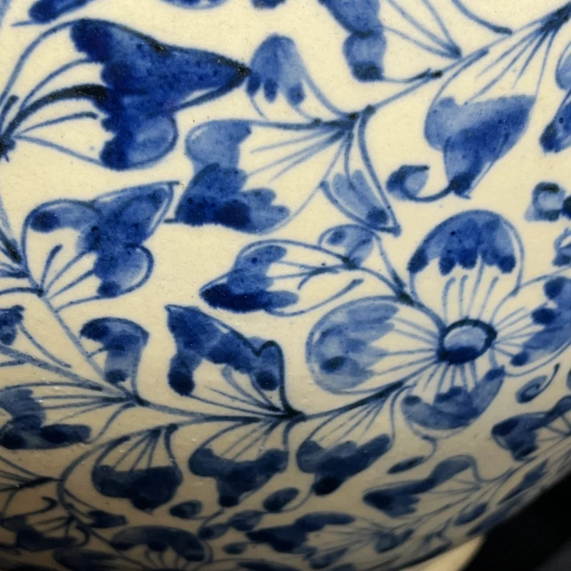 Jardinera de cerámica con ilustración floral azul mediados s.XX