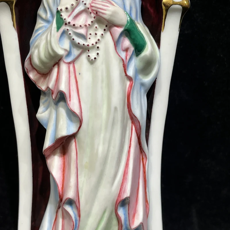 Estatuilla de porcelana Virgen María firmada por Michael Sutty edición especial circa 1980