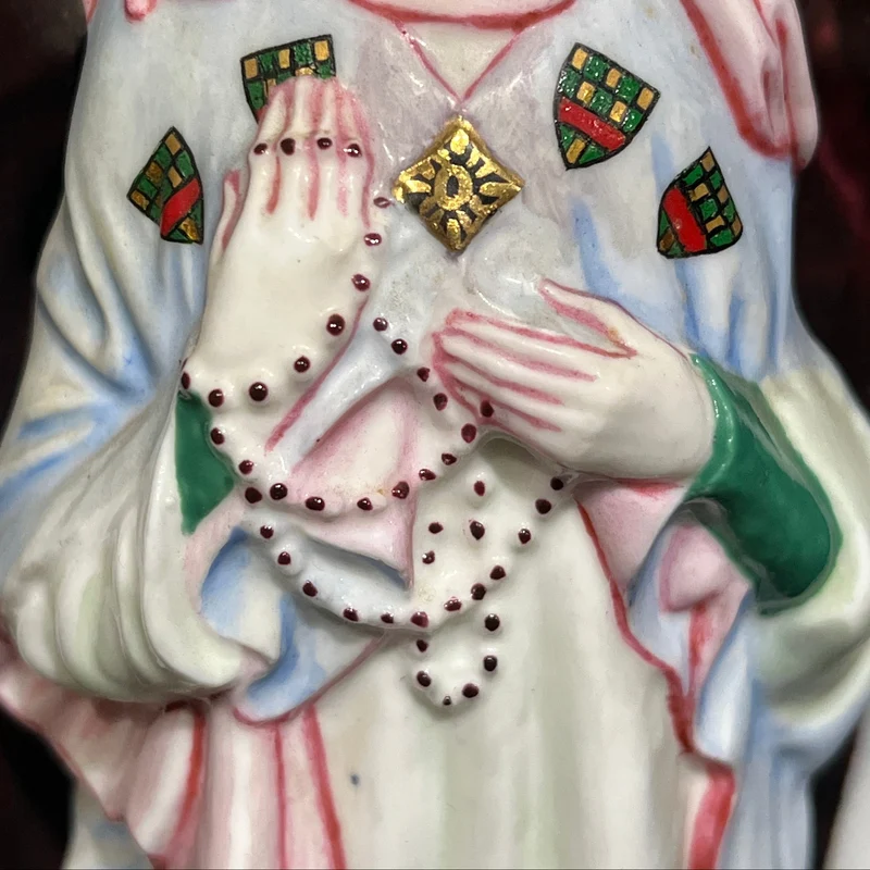 Estatuilla de porcelana Virgen María firmada por Michael Sutty edición especial circa 1980