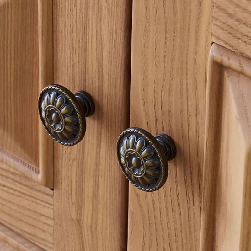 Traditional French Ash Wood Plywood Cylindrical Grid Rectangular Sideboard Cabinet 3-Cabinet For Living Room