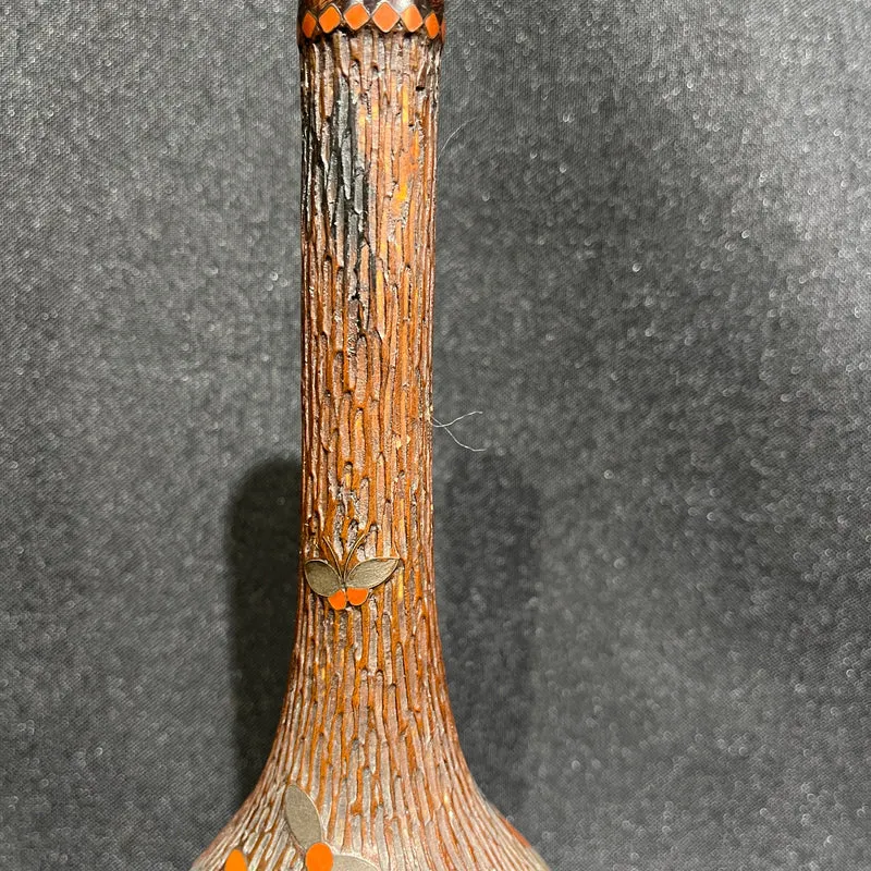 Pareja de jarrones japoneses de porcelana Jikki Shippo del período Meiji (1868-1912)