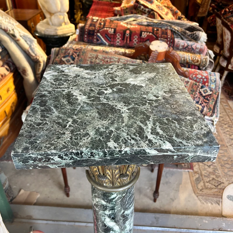 Columna italiana s. XIX mármol verde y aplicaciones en bronce ormolú