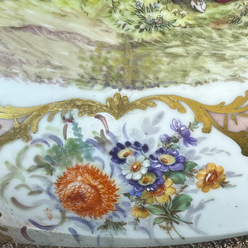 Centro de mesa Alemán de porcelana y bronce Bavaria principio s.XX