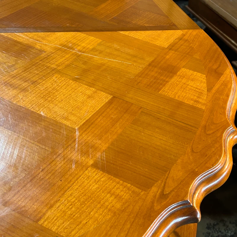 Mesa de comedor francesa estilo Luis XV en citronnier marquetería parquet tres medidas