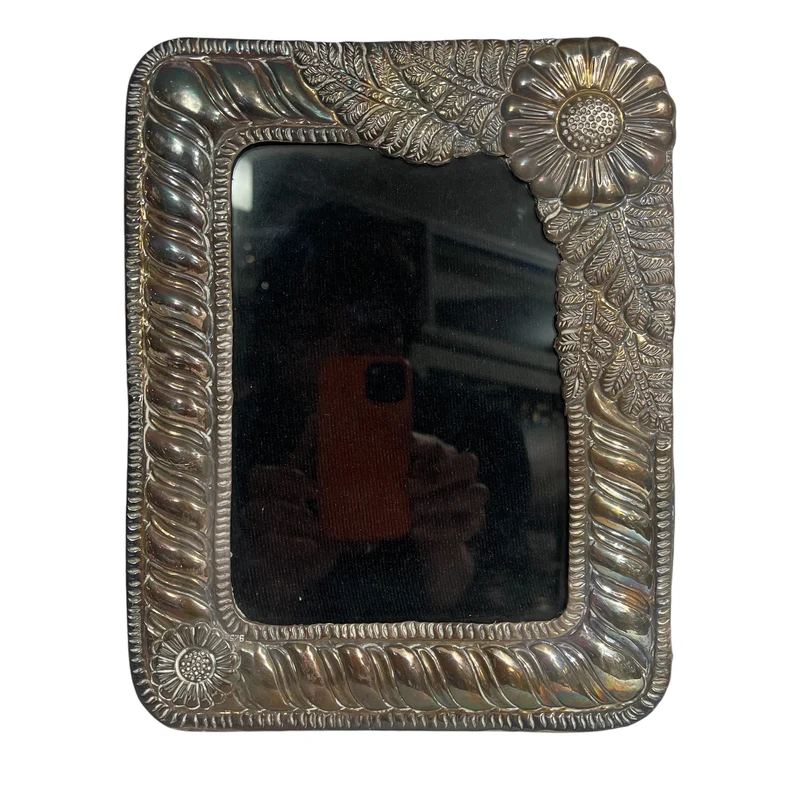 Portarretrato de madera y plata 925 con diseño floral