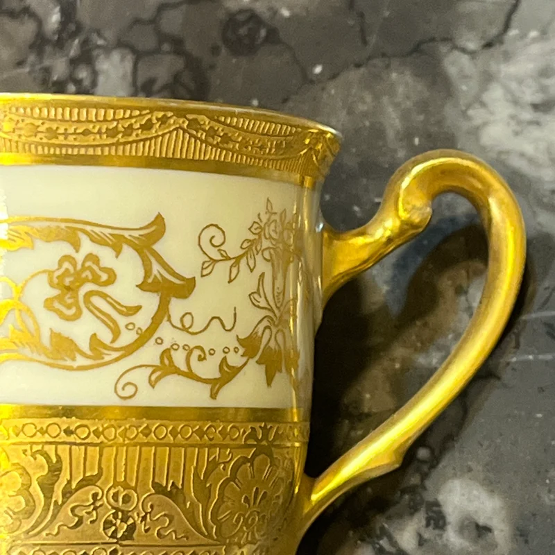 Juego de tazas de café porcelana para ocho Warrin Bavaria dorado con blanco