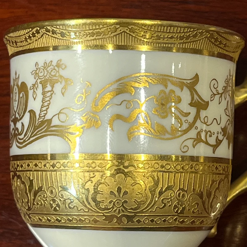 Juego de tazas de café porcelana para ocho Warrin Bavaria dorado con blanco