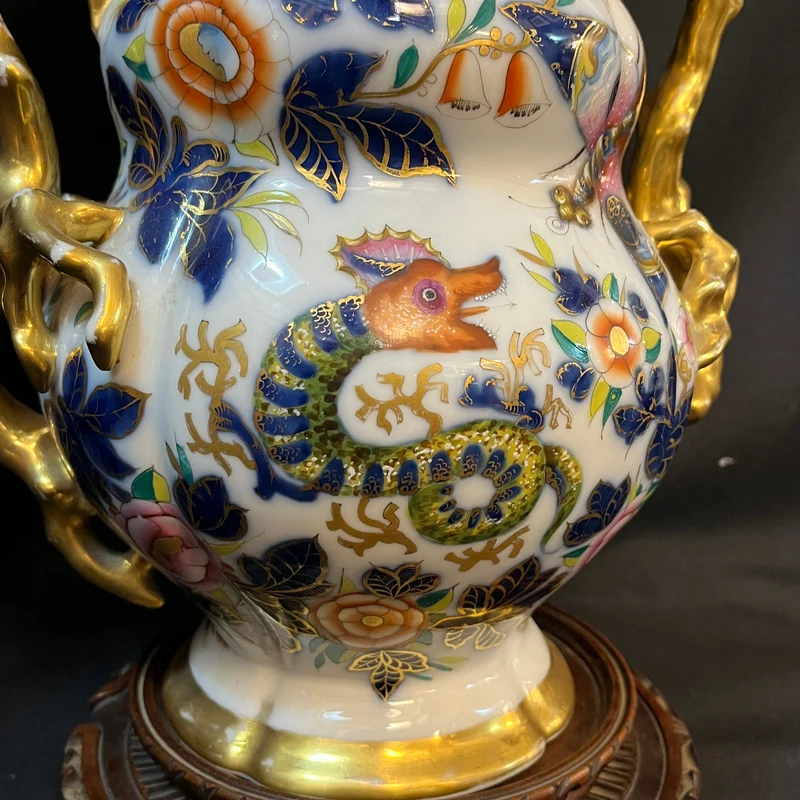 French Bayeux porcelain vase, 19th century, decorated with chinoiserie