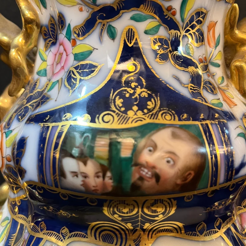 French Bayeux porcelain vase, 19th century, decorated with chinoiserie