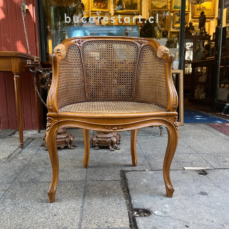 French Louis XV style chair made of rush-seated beechwood and bronze studs circa 1900