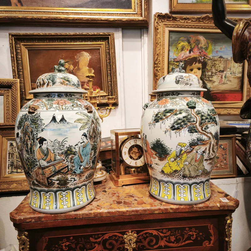 Chinese porcelain potiches famille vert 'Musical scenes' 20th century