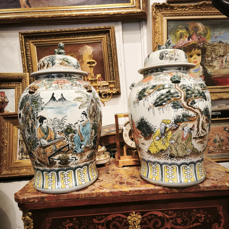Chinese porcelain potiches famille vert 'Musical scenes' 20th century