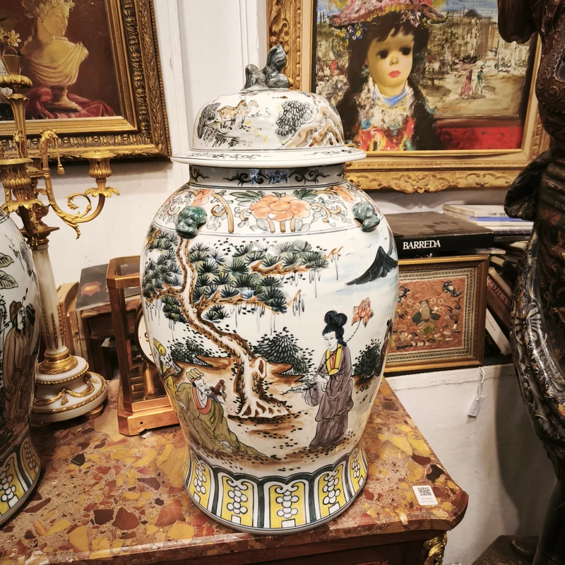 Chinese porcelain potiches famille vert 'Musical scenes' 20th century