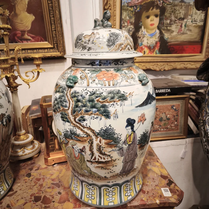 Chinese porcelain potiches famille vert 'Musical scenes' 20th century