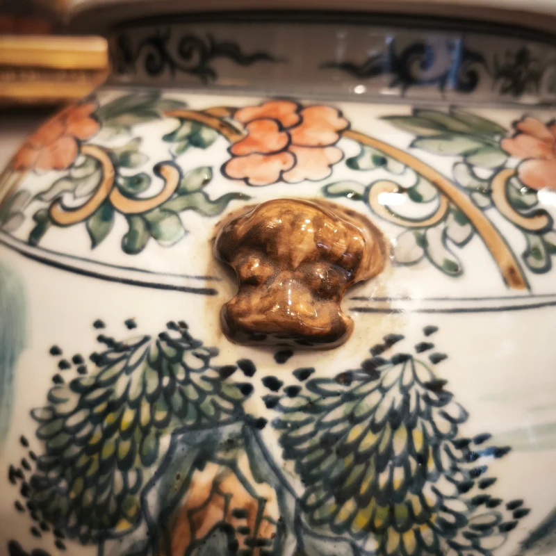 Chinese porcelain potiches famille vert 'Musical scenes' 20th century