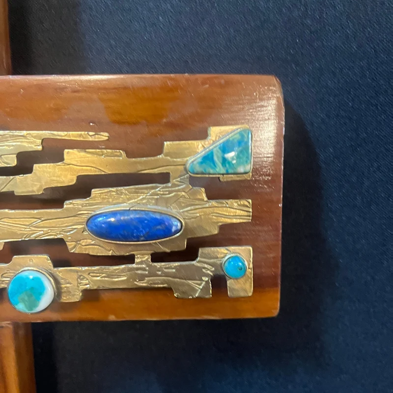 Alicia Cáceres and Juan Reyes - Cross in bronze, wood and inlays of lapis lazuli, turquoise and agate