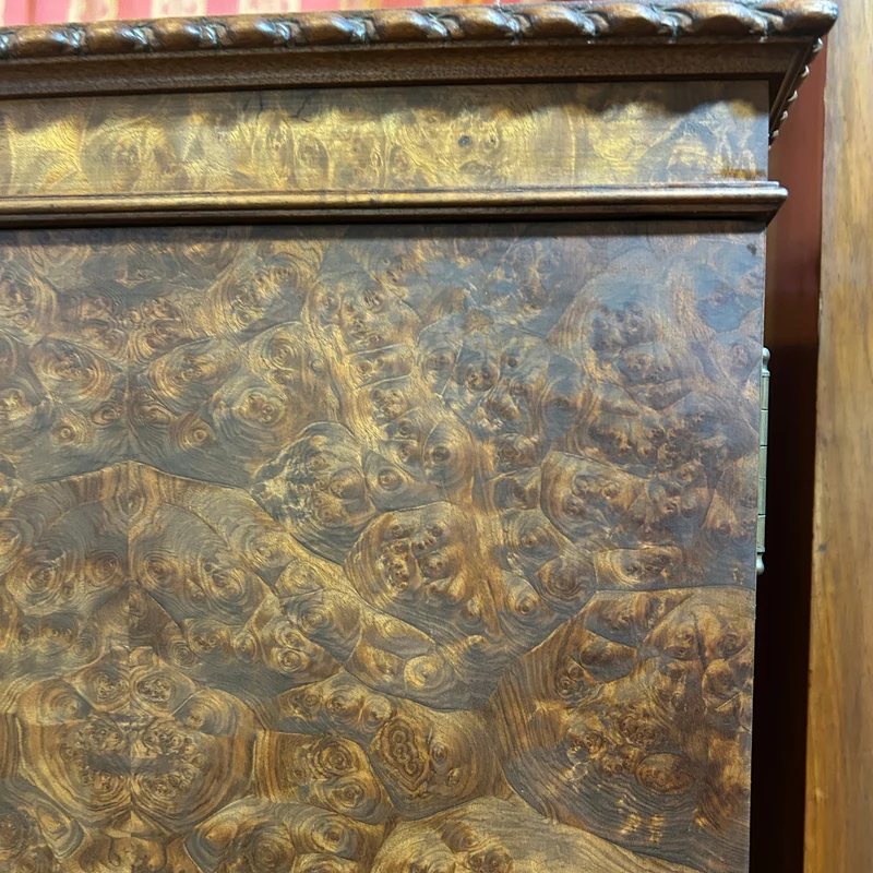 English Chippendale chiffonier cabinet in walnut and walnut burl, mid-20th century