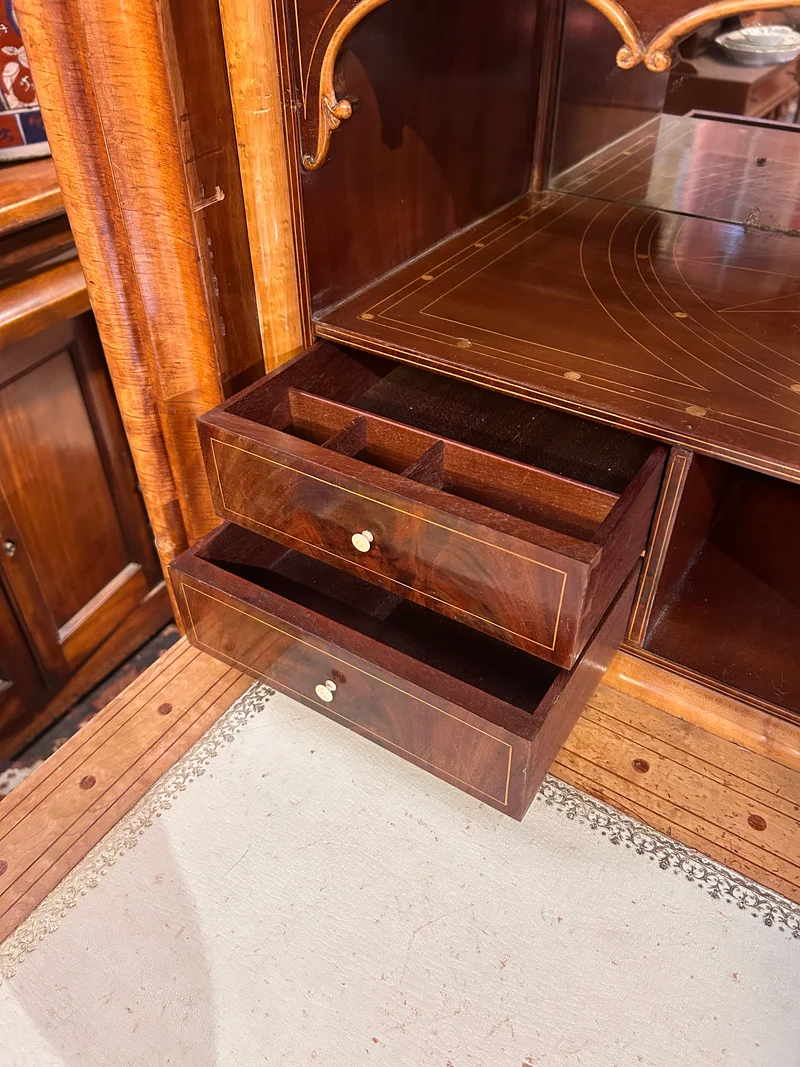 Chiffonier secretary with hinged lid in burl and marquetry in the Charles X style