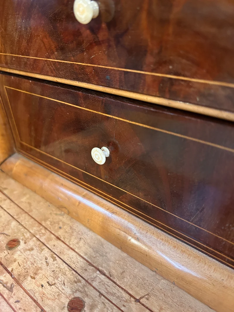 Chiffonier secretary with hinged lid in burl and marquetry in the Charles X style
