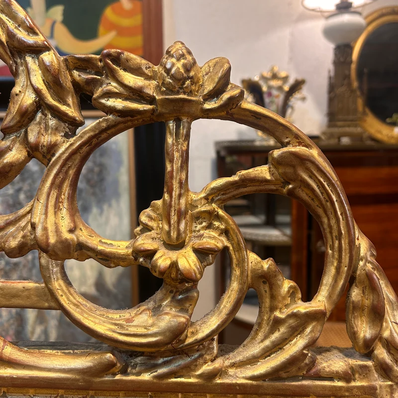 Espejo dorado francés Luis XVI tallado pichones y guirnaldas s.XIX