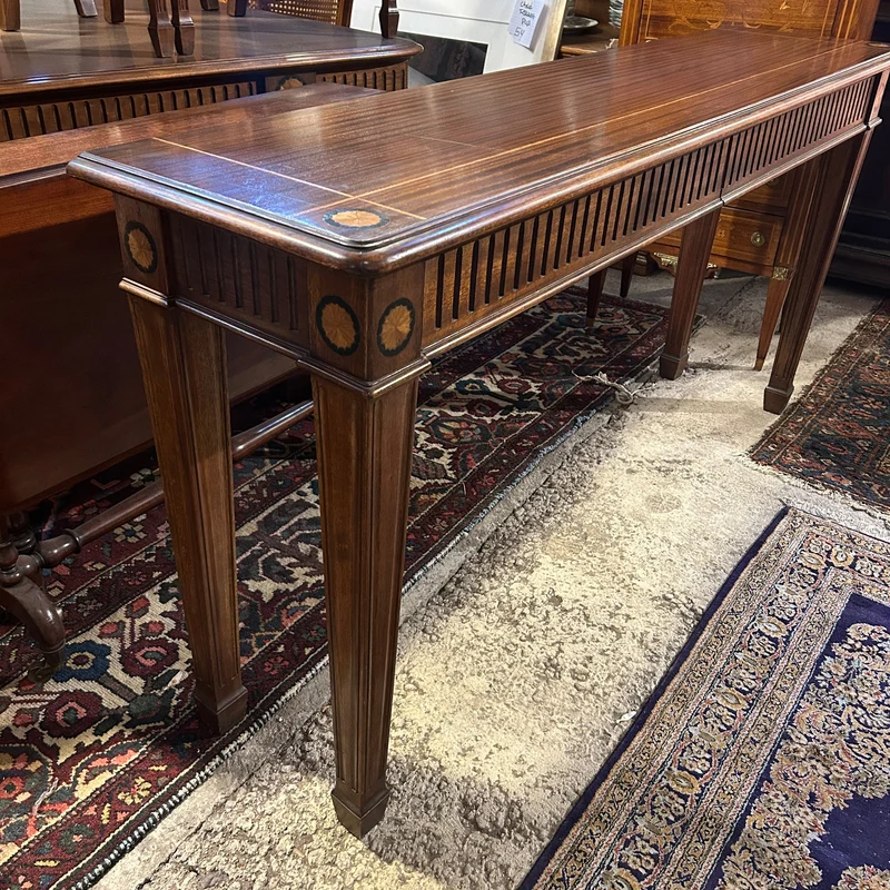English style Hepplwhite furnished dining room and sideboard in satin blonde mahogany