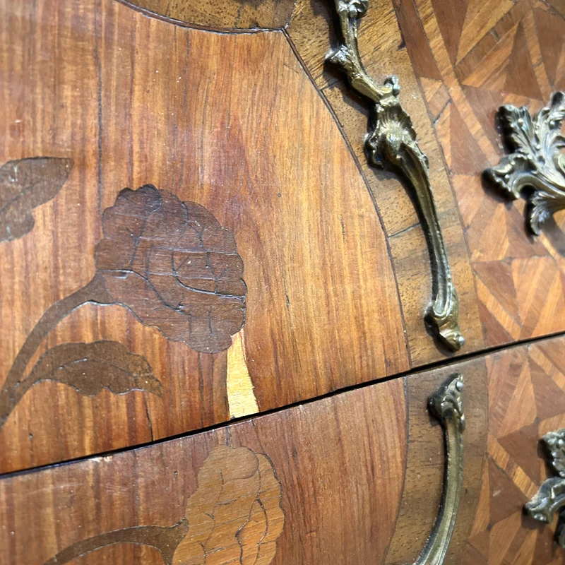 French Louis XV chest of drawers in brèche d'Alep marble marquetry