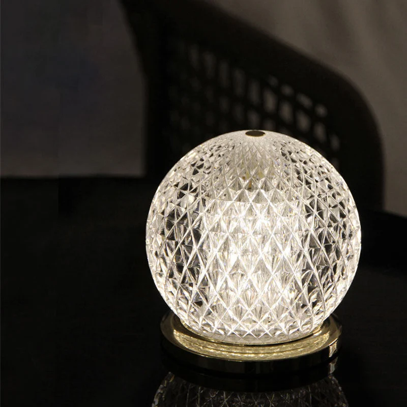 Modern Luxury Round Acrylic Aluminum Alloy Spherical LED Table Lamp For Bedroom