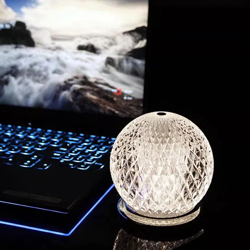 Modern Luxury Round Acrylic Aluminum Alloy Spherical LED Table Lamp For Bedroom