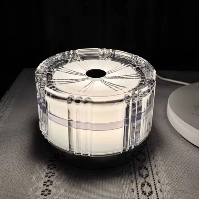 Modern Luxury Round Acrylic Aluminum Alloy LED Electroplated Table Lamp For Bedroom