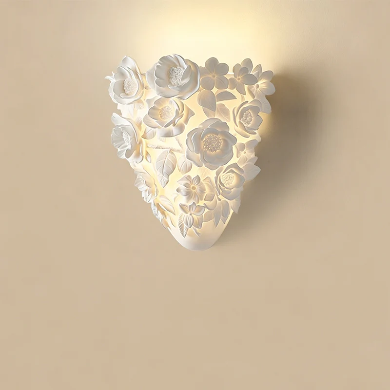 Traditional French Floral Relief Resin Iron LED Wall Sconce Lamp For Living Room