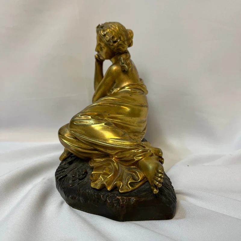 Ormolu bronze figure 'Venus with Doves' French School, late 19th century