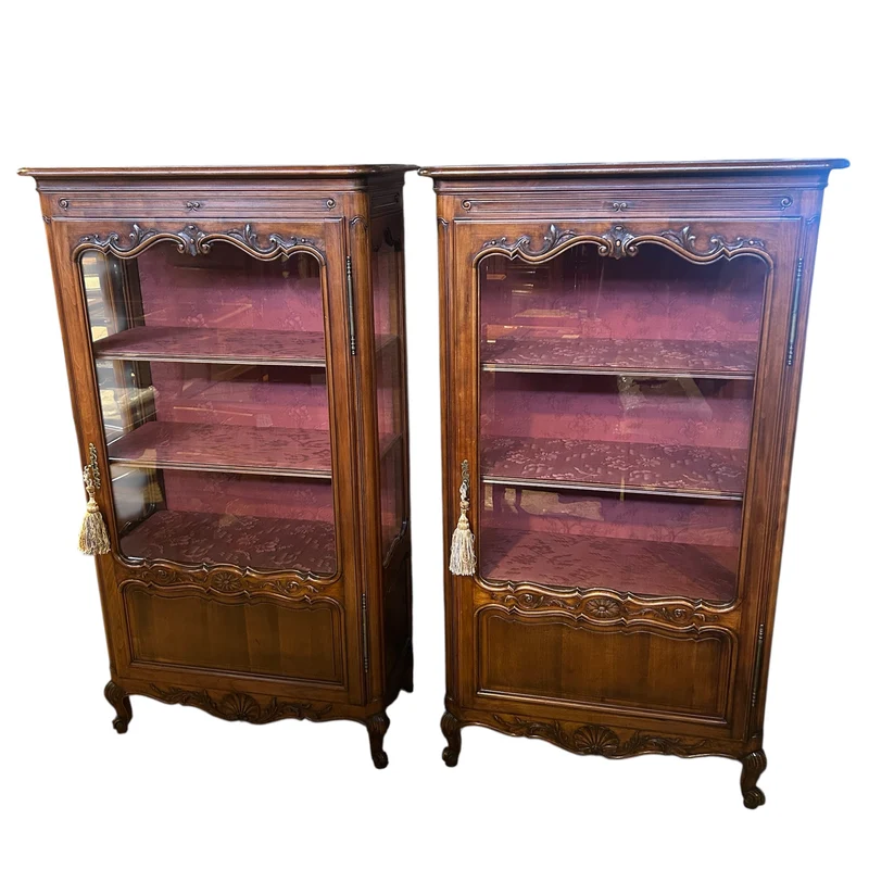 Pair of French Louis XV display cabinets in carved mahogany and floral tapestry