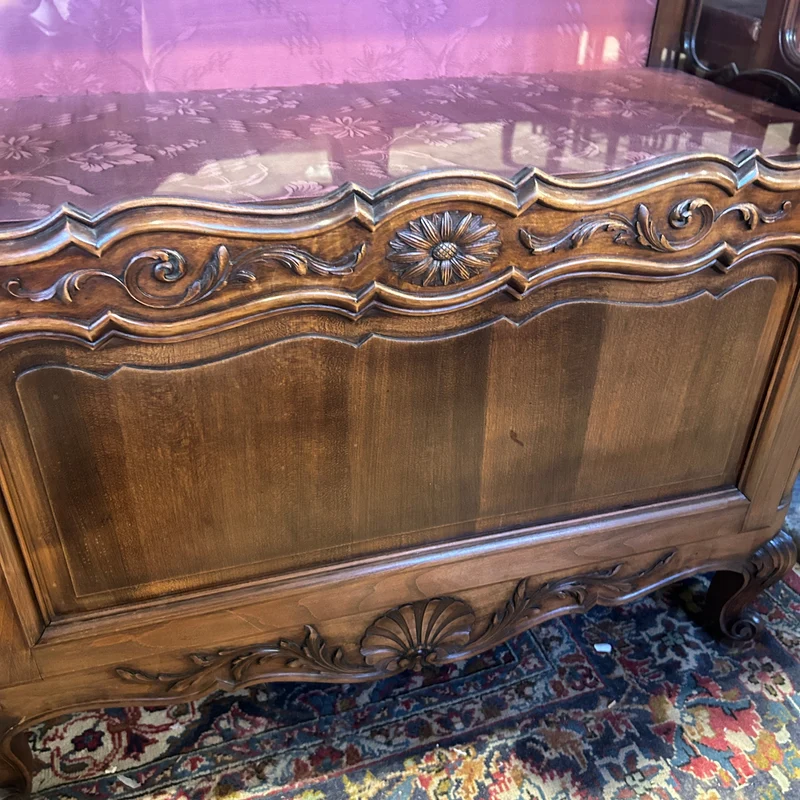 Pair of French Louis XV display cabinets in carved mahogany and floral tapestry