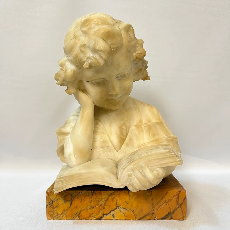Alabaster sculpture 'Girl Reading' signed Christophoro Vicari (1846–1913)