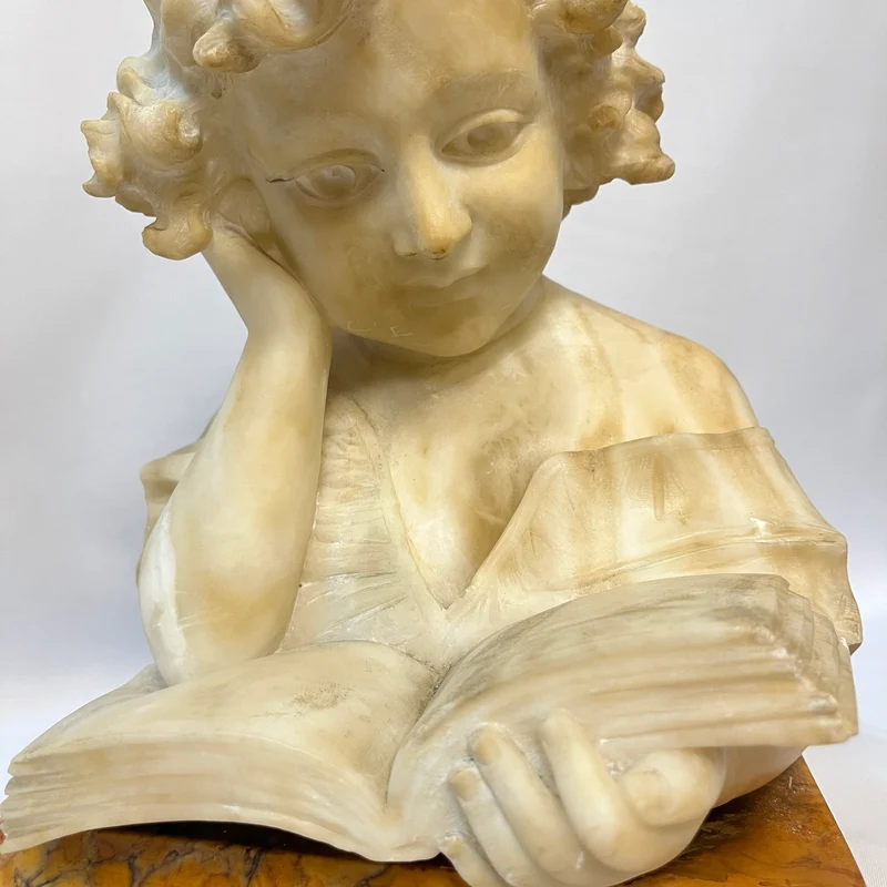 Alabaster sculpture 'Girl Reading' signed Christophoro Vicari (1846–1913)