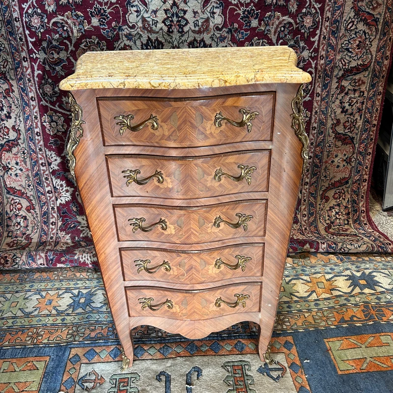 Contemporary French Louis XV style chest of drawers