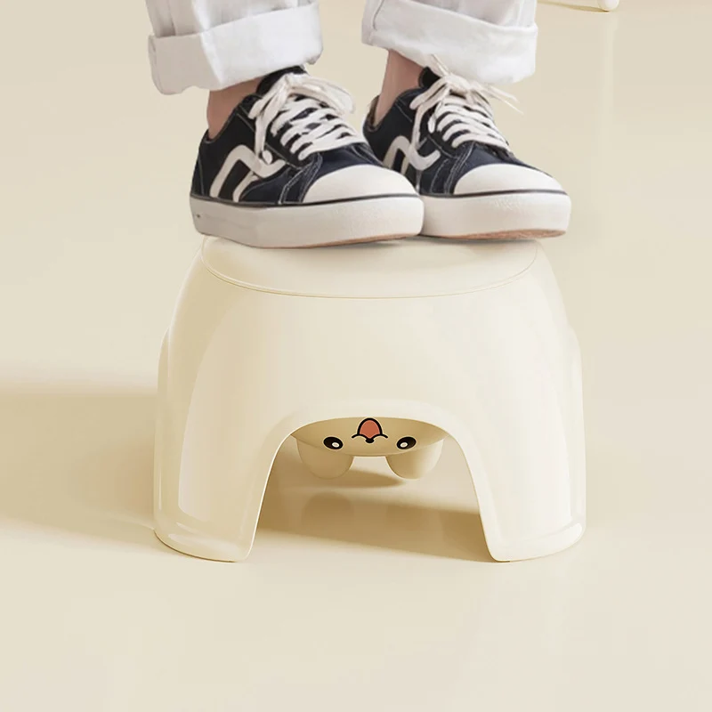 Contemporary Creative Oval PP Plastic Non-Slip Kids Storage Low Stool Backless Armless For Living Room & Entryway