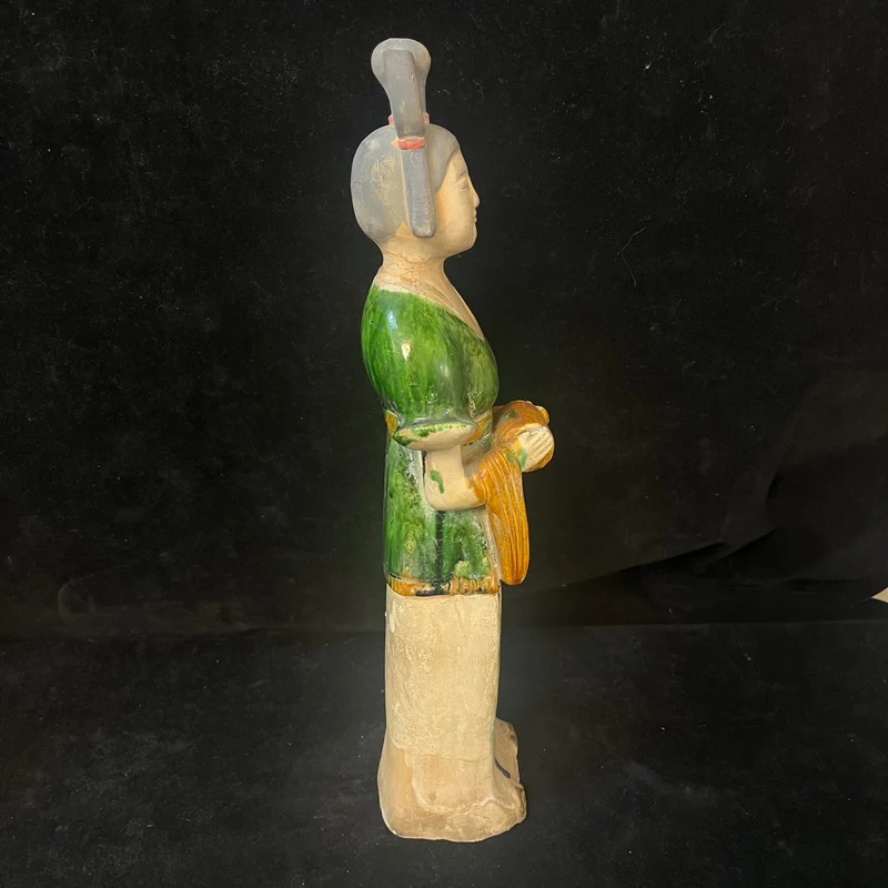 Pair of Chinese Tang style terracotta figures 'Ladies in Green'