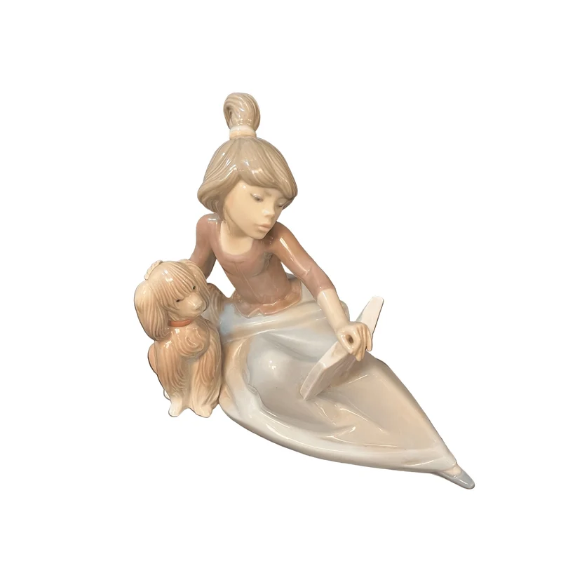 Ldró porcelain figurine: Girl and puppy reading