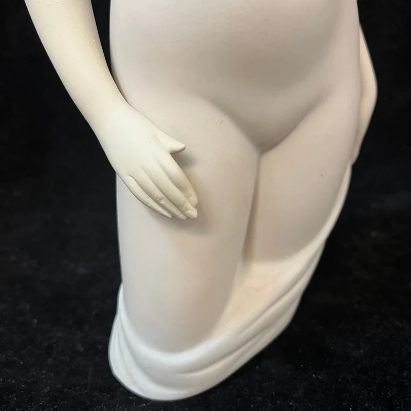Lladró figurine, silhouette of a woman in matte white porcelain