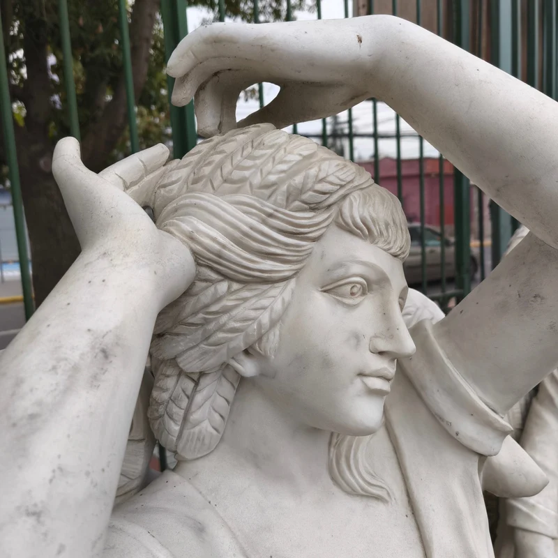 Angel of the Four Seasons - Autumn sculpture in marble stone