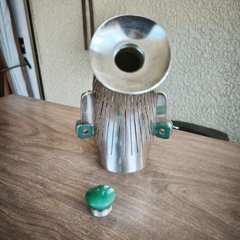 Decanter head made of aventurine stone and silver by Ezequiel Tapia
