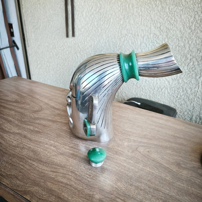 Decanter head made of aventurine stone and silver by Ezequiel Tapia