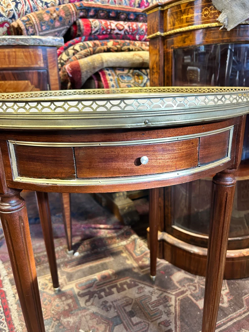 Louis XVI style mahogany and grey veined white marble bouillotte table