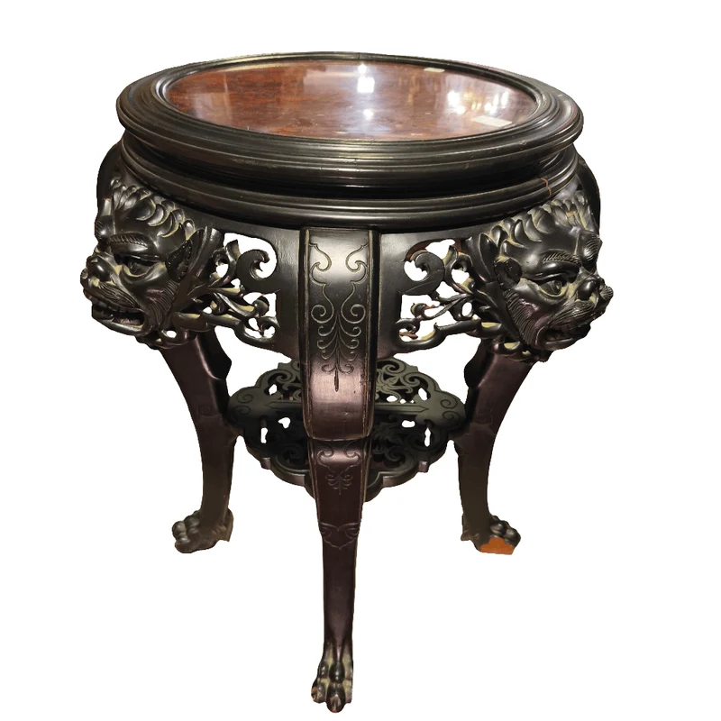 Support table or gueridon with chimeras in Vietnamese carved wood